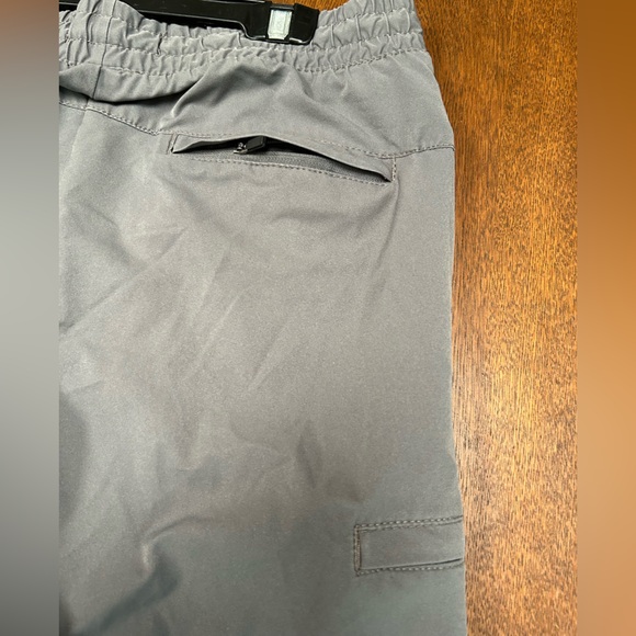 TAHARI Women’s-S-Joggers Ankle Cropped pants. Gray. Elastic & drawstring waist. - Picture 3 of 4